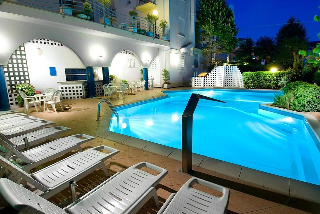 Hotel Gardenia Bellaria-Igea Marina Exterior photo